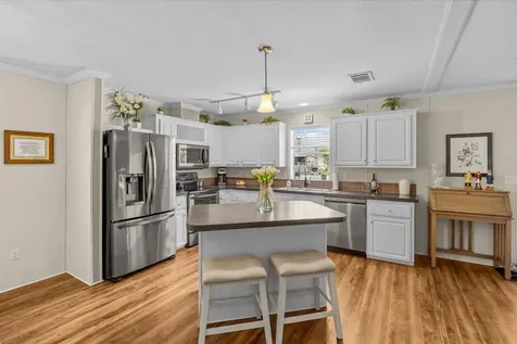 121 SE Paradise Place Stuart FL 34997