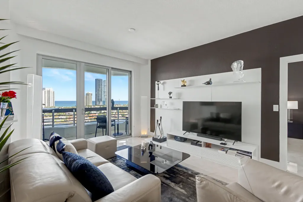 3600 Mystic Pointe Drive Aventura FL 33180