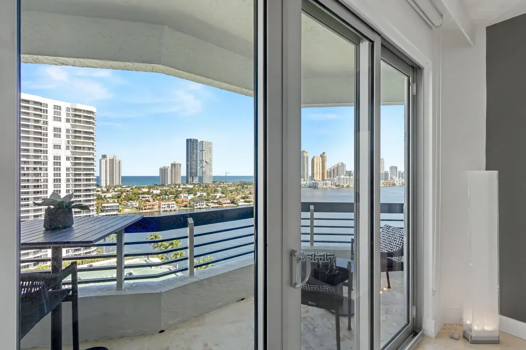 3600 Mystic Pointe Drive Aventura FL 33180