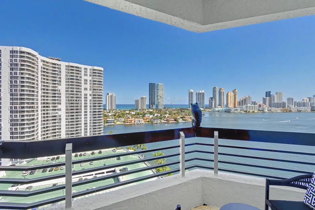 3600 Mystic Pointe Drive Aventura FL 33180