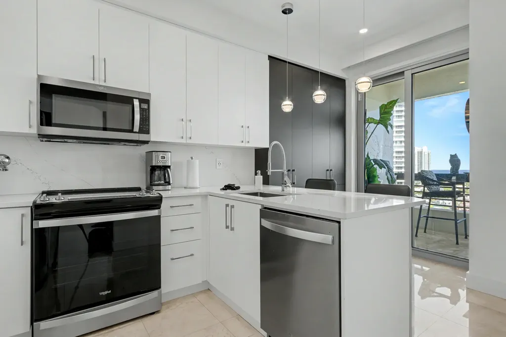 3600 Mystic Pointe Drive Aventura FL 33180