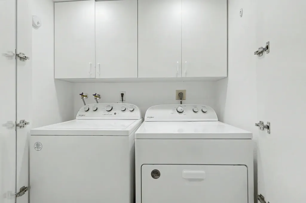 3600 Mystic Pointe Drive Aventura FL 33180