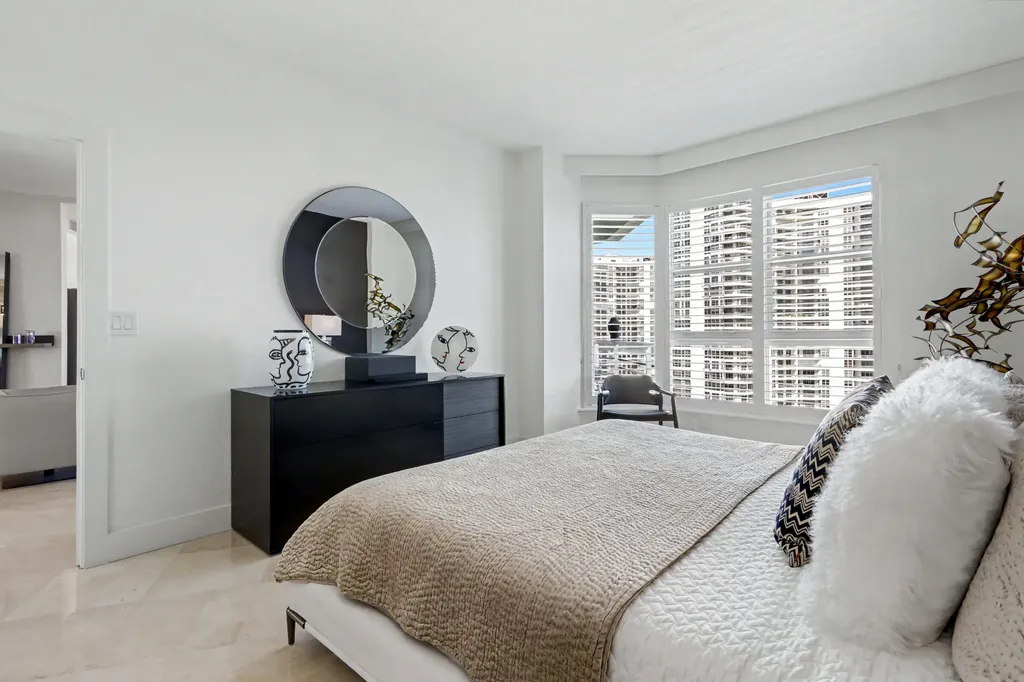 3600 Mystic Pointe Drive Aventura FL 33180