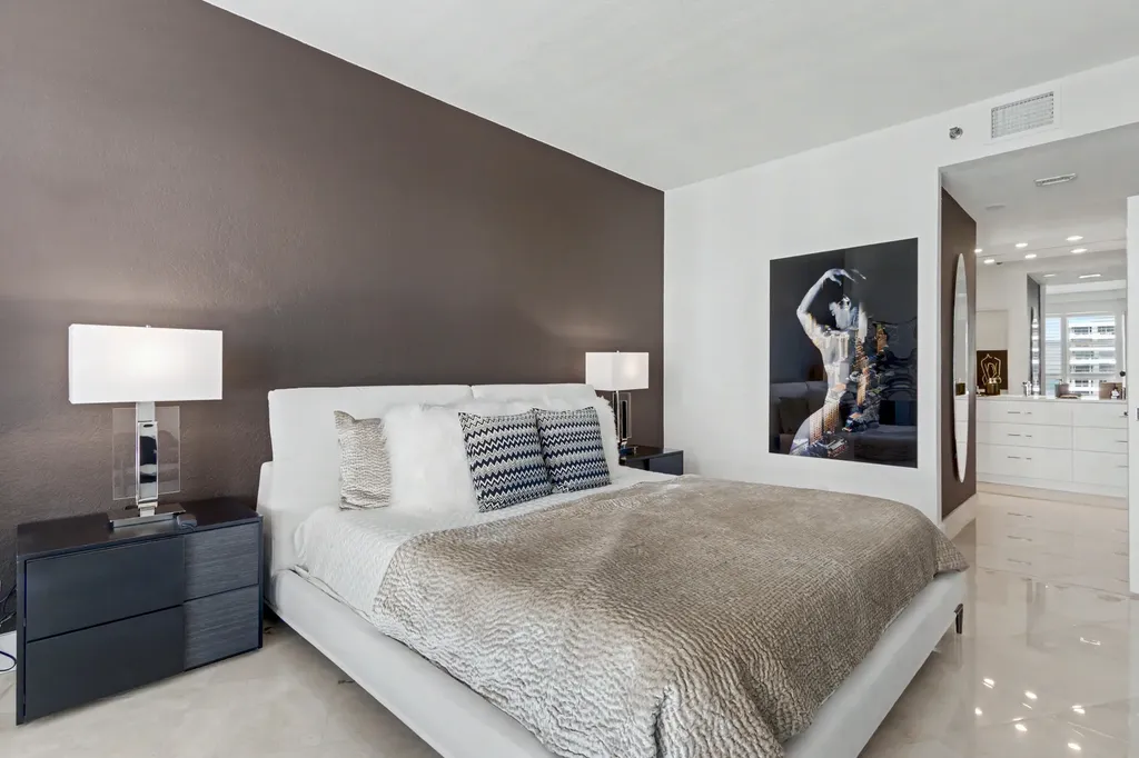 3600 Mystic Pointe Drive Aventura FL 33180