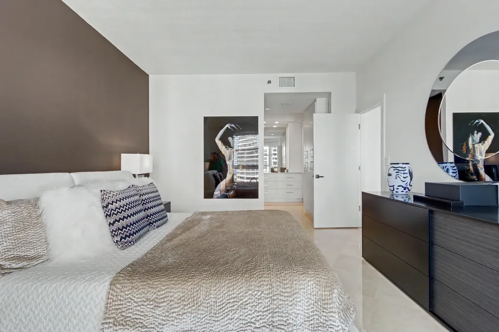 3600 Mystic Pointe Drive Aventura FL 33180