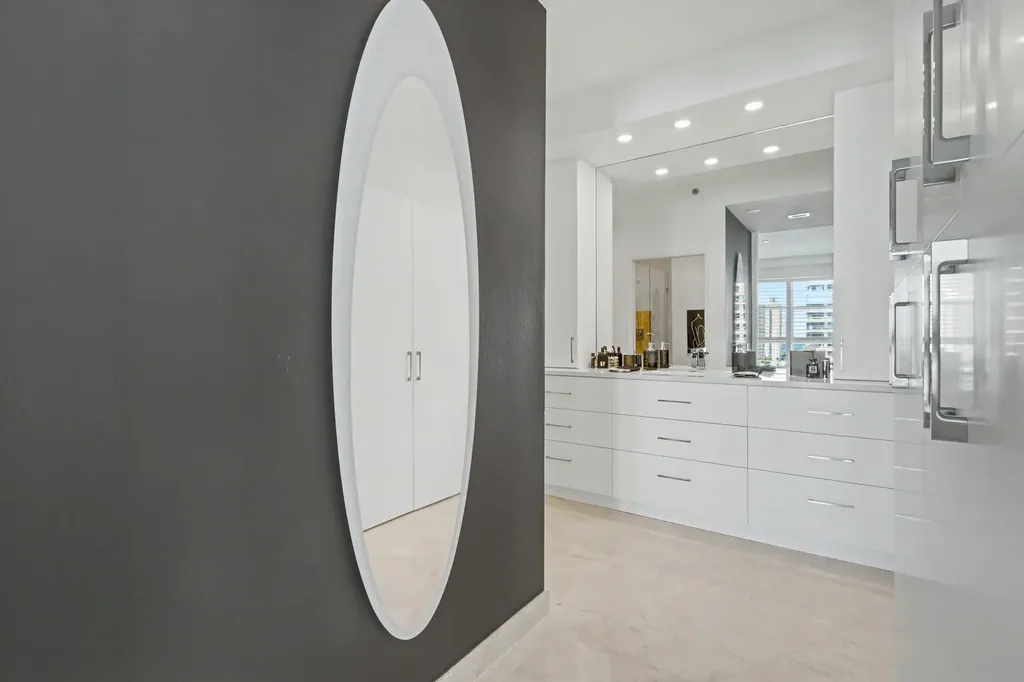 3600 Mystic Pointe Drive Aventura FL 33180