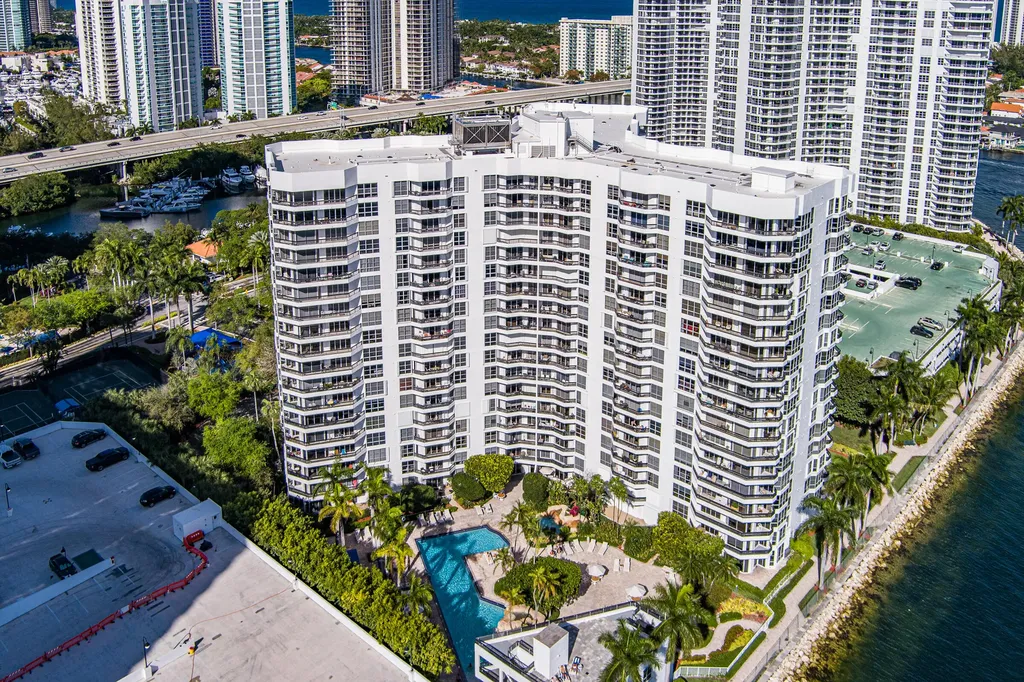 3600 Mystic Pointe Drive Aventura FL 33180
