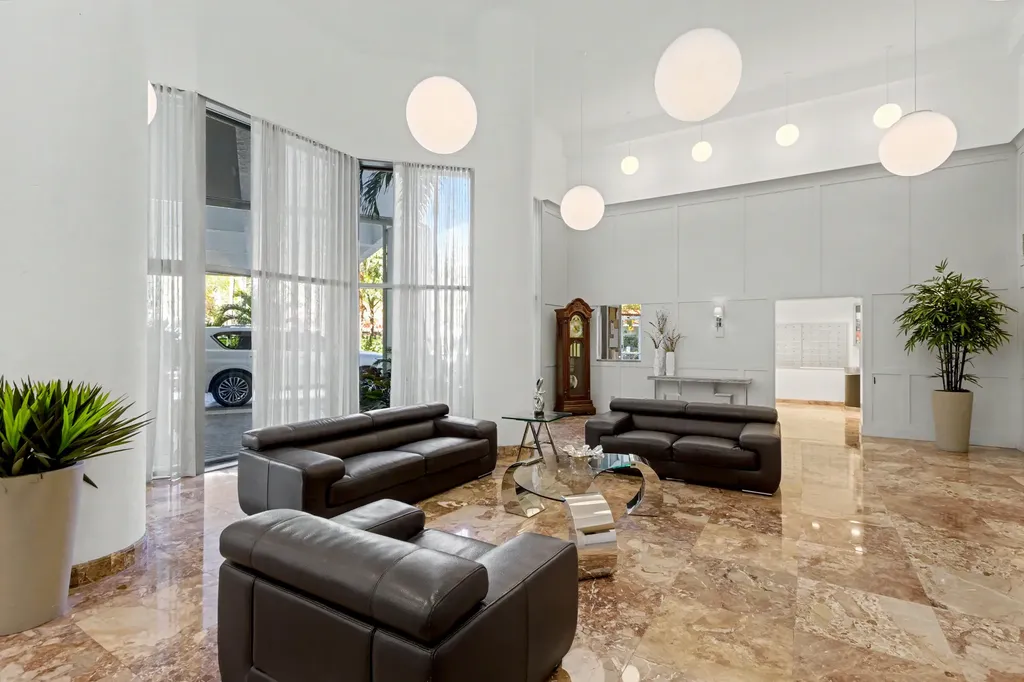 3600 Mystic Pointe Drive Aventura FL 33180