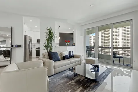 3600 Mystic Pointe Drive Aventura FL 33180
