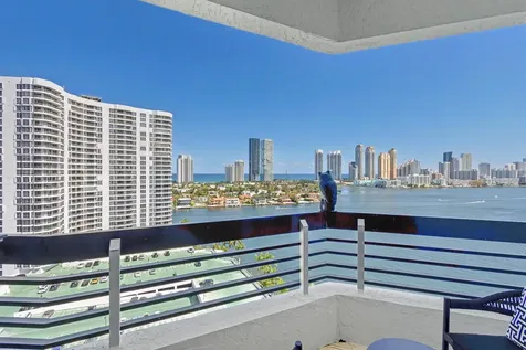 3600 Mystic Pointe Drive Aventura FL 33180