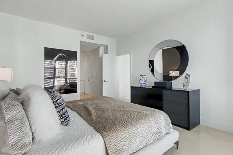 3600 Mystic Pointe Drive Aventura FL 33180