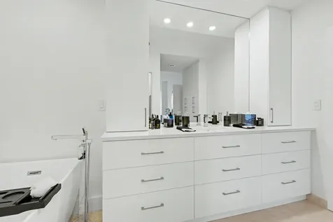 3600 Mystic Pointe Drive Aventura FL 33180
