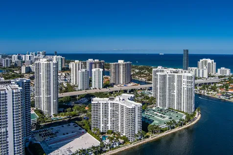3600 Mystic Pointe Drive Aventura FL 33180
