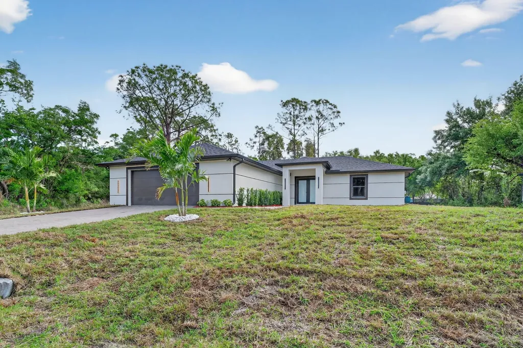 1716 Leroy Avenue Lehigh Acres FL 33972