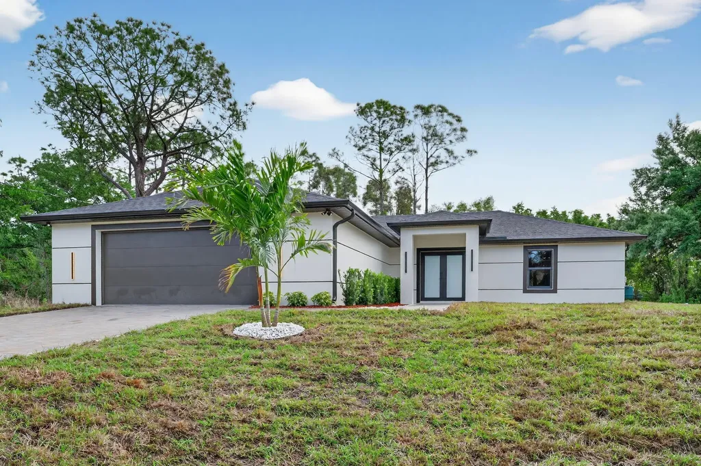 1716 Leroy Avenue Lehigh Acres FL 33972