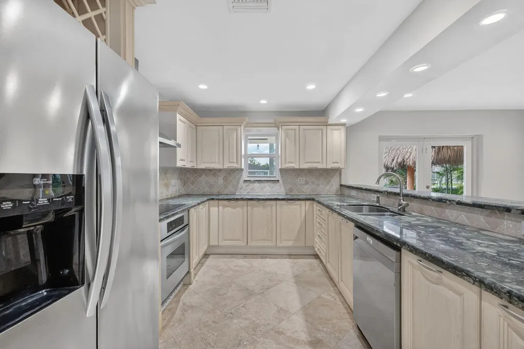 2213 NE 16th Street Fort Lauderdale FL 33304