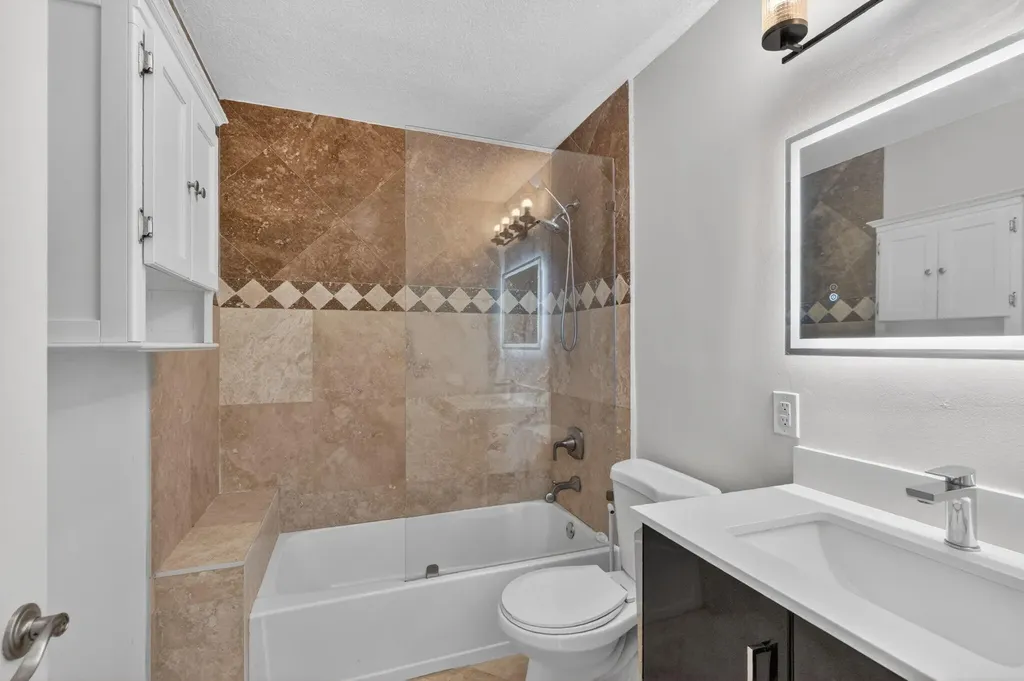 2213 NE 16th Street Fort Lauderdale FL 33304