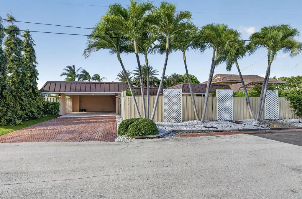 2213 NE 16th Street Fort Lauderdale FL 33304