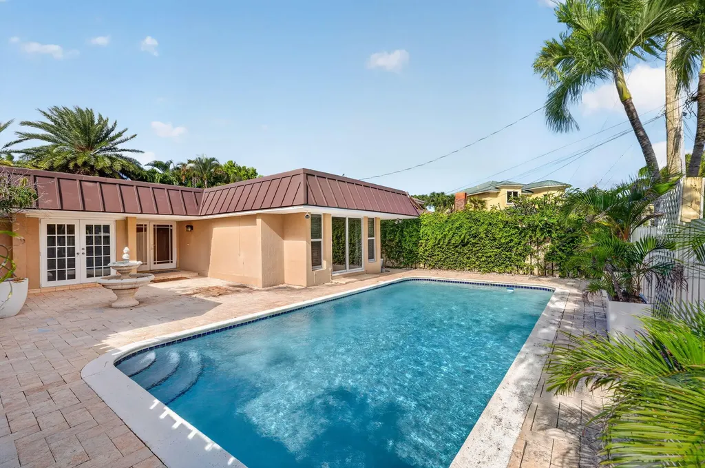 2213 NE 16th Street Fort Lauderdale FL 33304