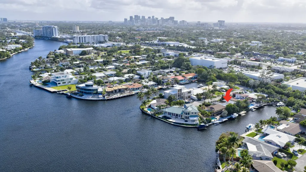2213 NE 16th Street Fort Lauderdale FL 33304