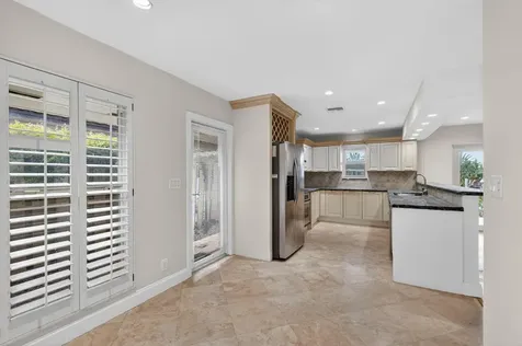 2213 NE 16th Street Fort Lauderdale FL 33304