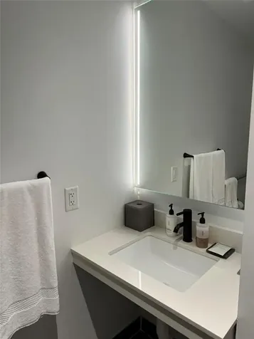 398 NE 5th Street Miami FL 33132