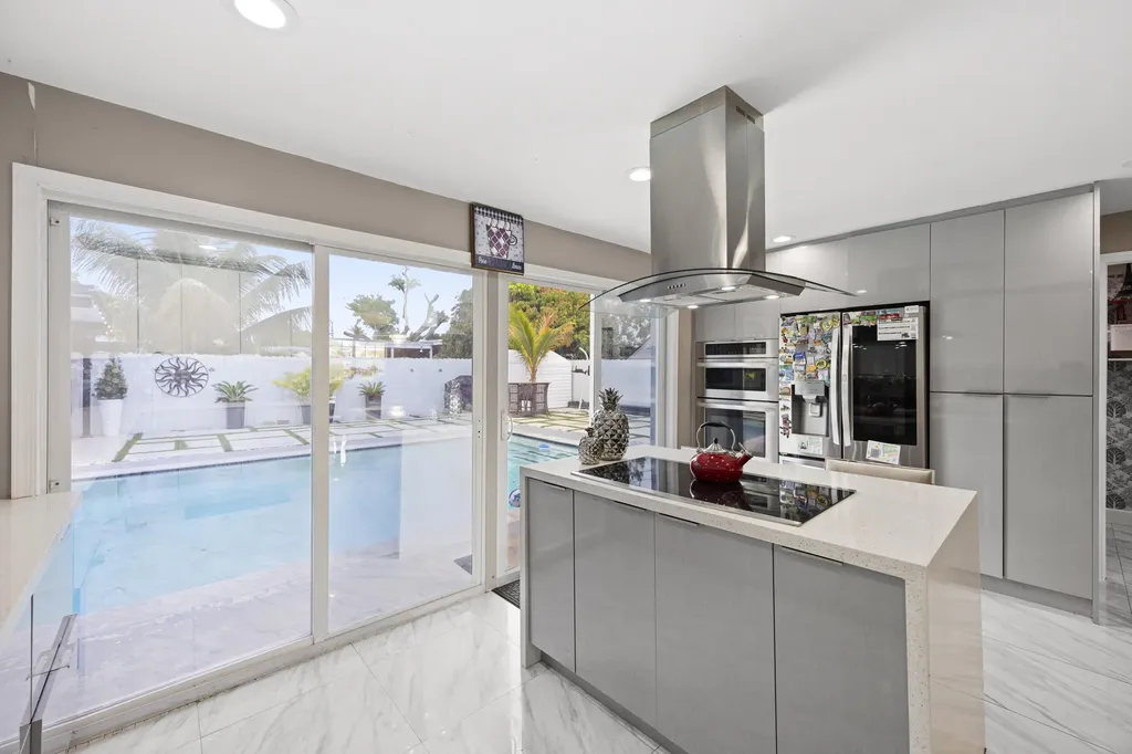 1895 Violet Avenue West Palm Beach FL 33415