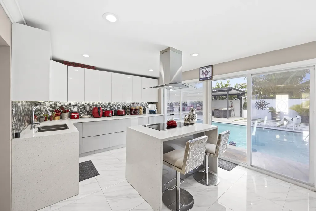 1895 Violet Avenue West Palm Beach FL 33415