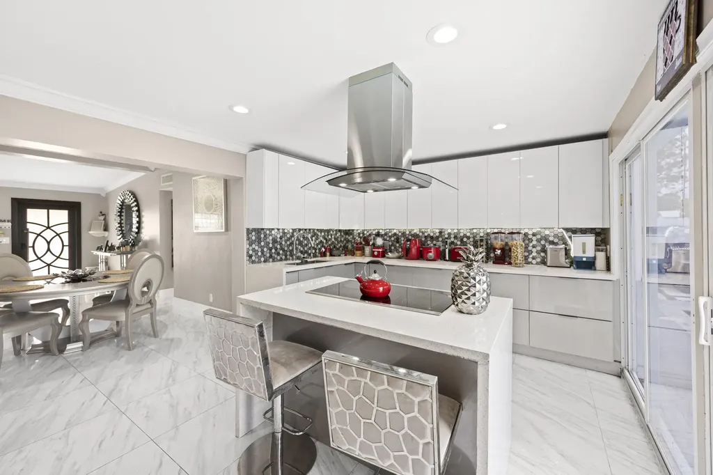 1895 Violet Avenue West Palm Beach FL 33415