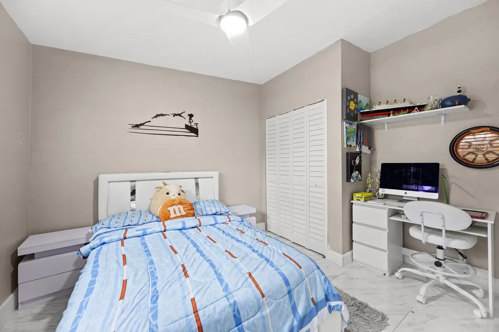 1895 Violet Avenue West Palm Beach FL 33415