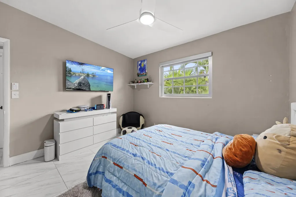 1895 Violet Avenue West Palm Beach FL 33415