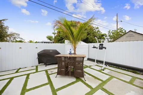 1895 Violet Avenue West Palm Beach FL 33415