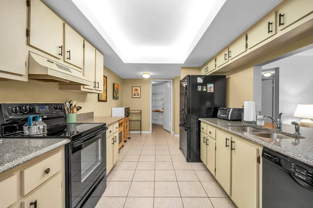 2255 Lindell Boulevard Delray Beach FL 33444