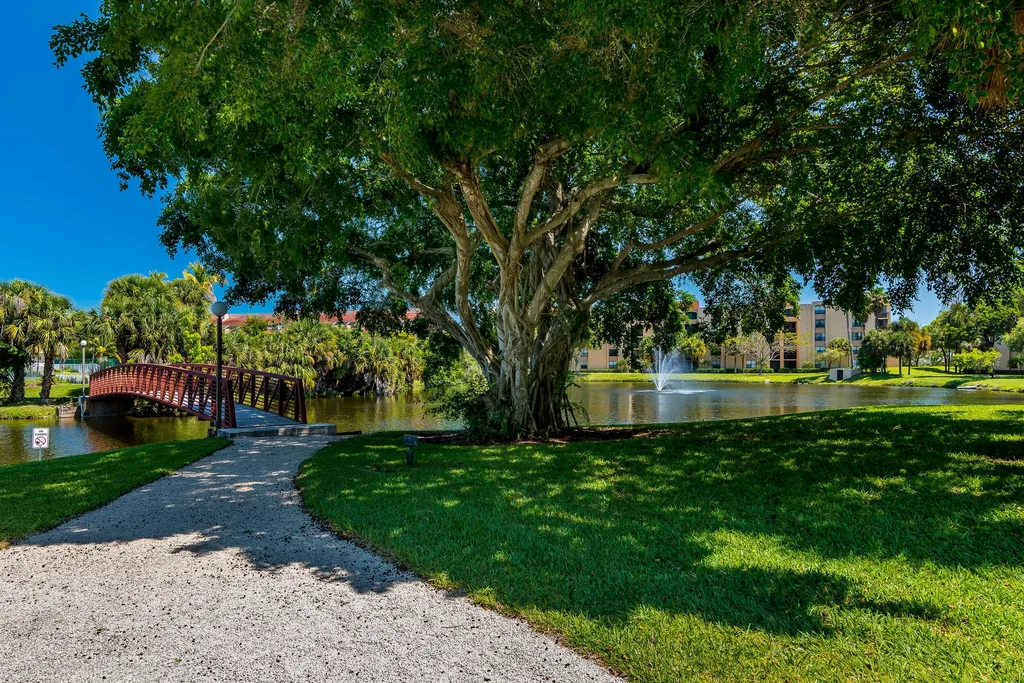 2255 Lindell Boulevard Delray Beach FL 33444