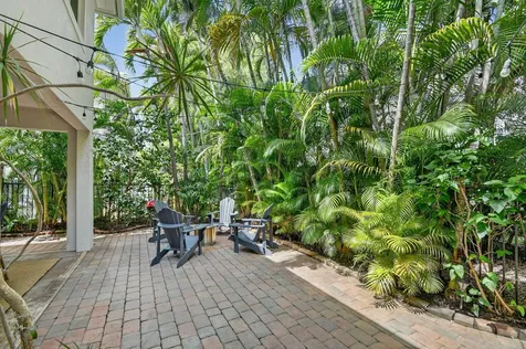 106 Las Brisas Circle Hypoluxo FL 33462