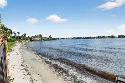 106 Las Brisas Circle Hypoluxo FL 33462