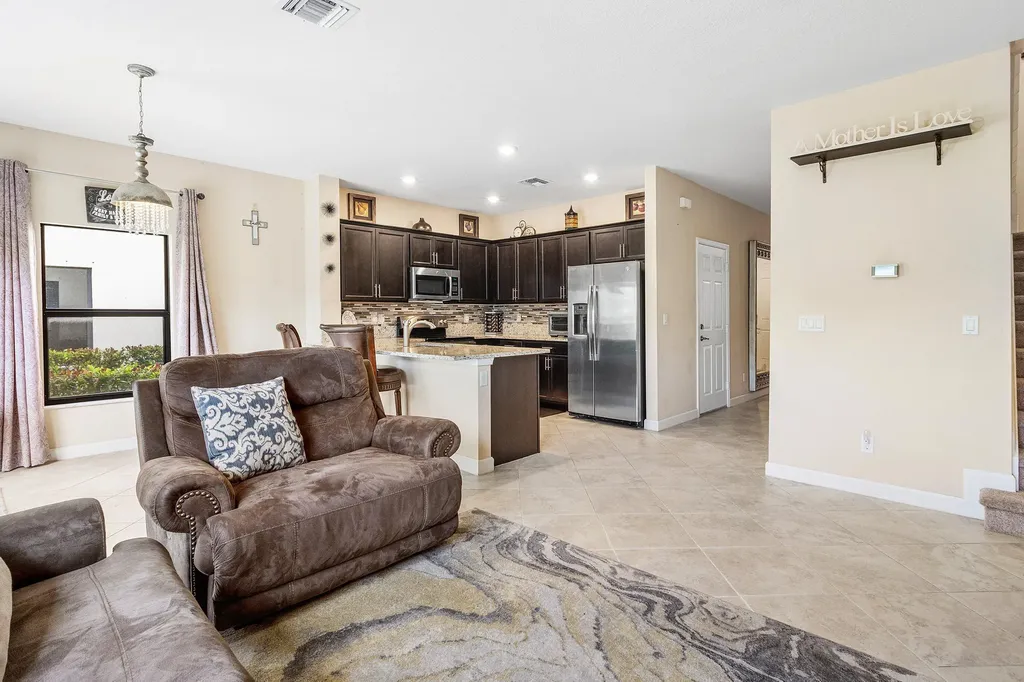 4648 Silver Saw Lake Worth FL 33463