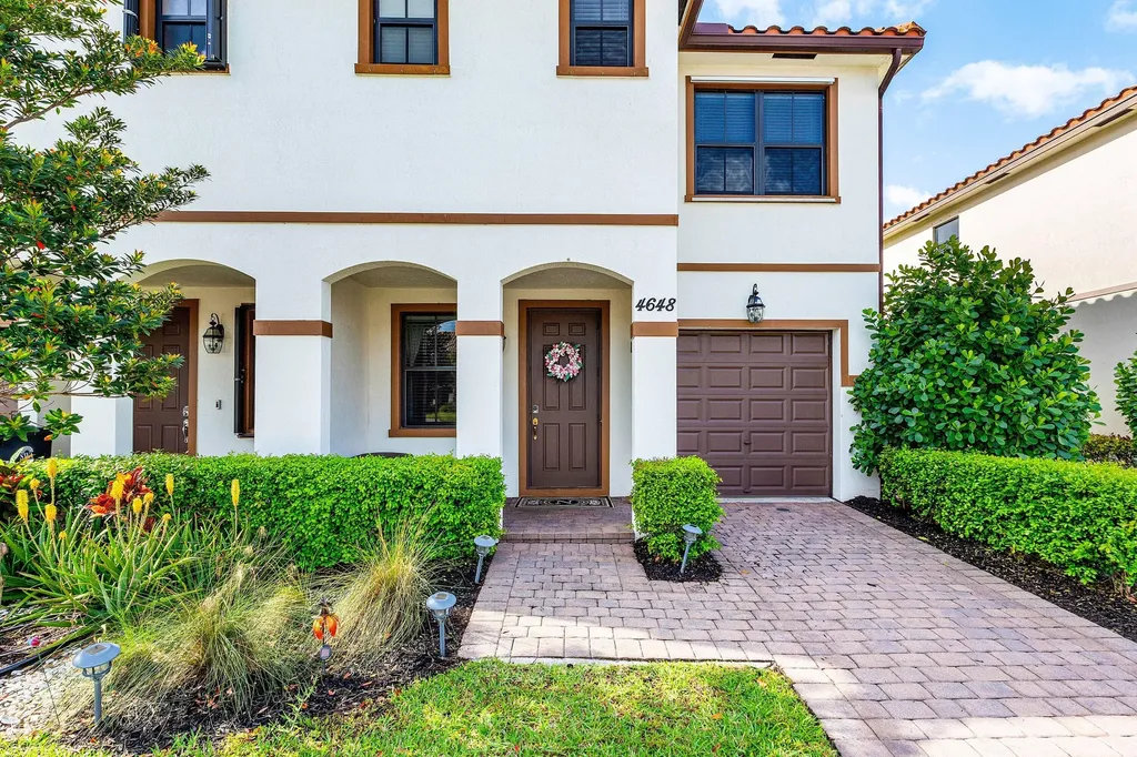 4648 Silver Saw Lake Worth FL 33463