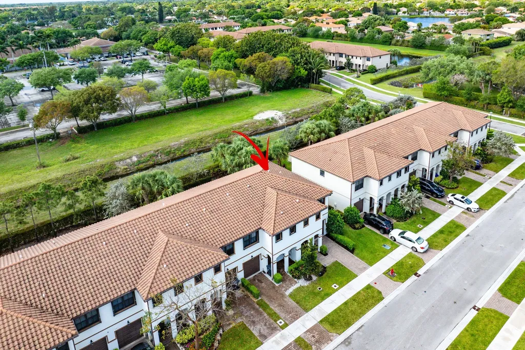 4648 Silver Saw Lake Worth FL 33463