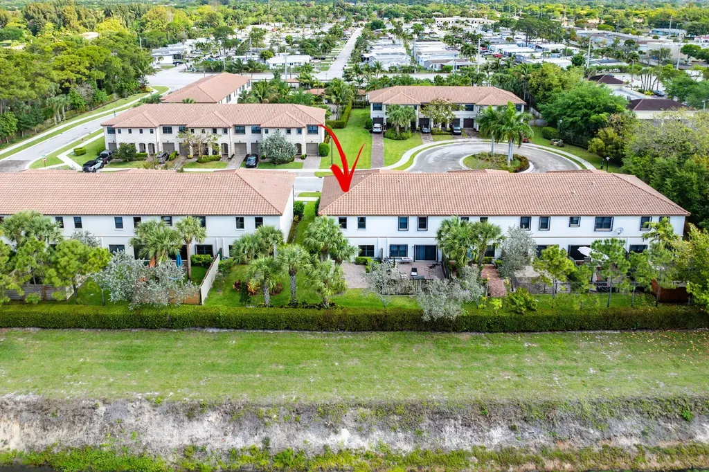4648 Silver Saw Lake Worth FL 33463