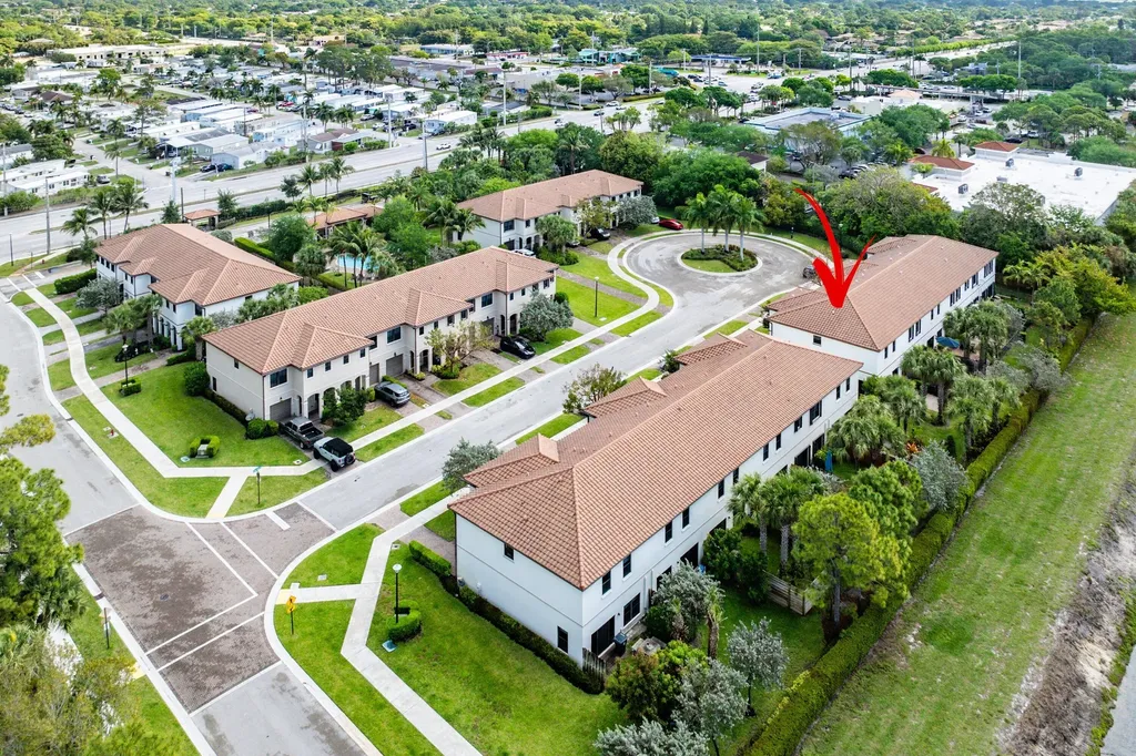 4648 Silver Saw Lake Worth FL 33463