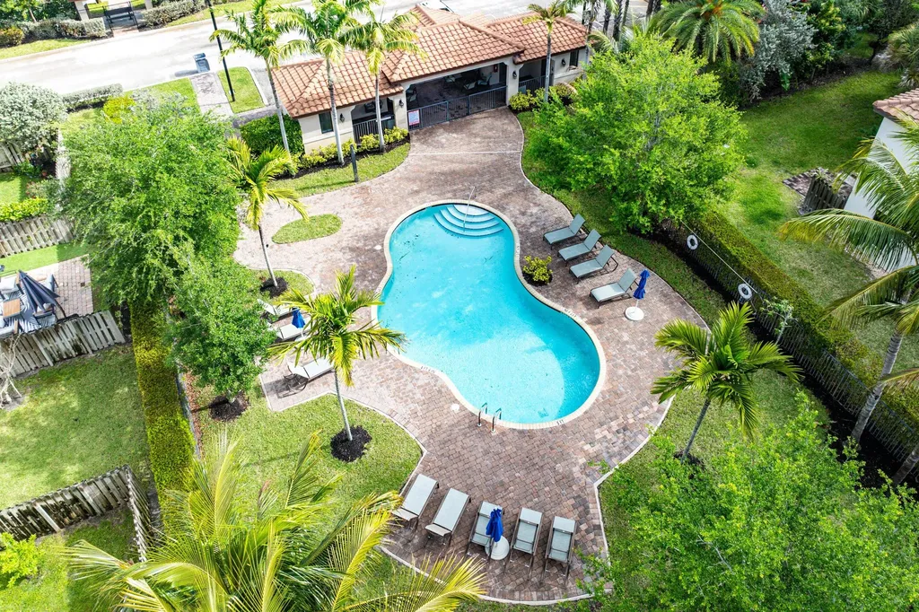 4648 Silver Saw Lake Worth FL 33463