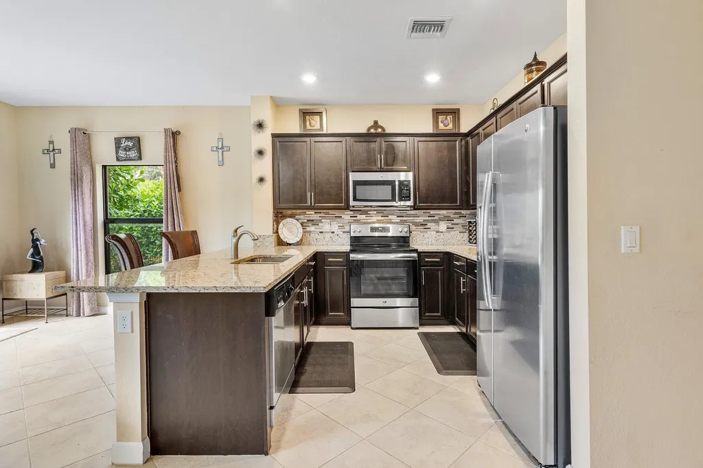 4648 Silver Saw Lake Worth FL 33463