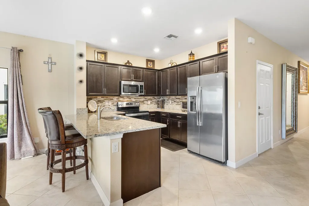 4648 Silver Saw Lake Worth FL 33463