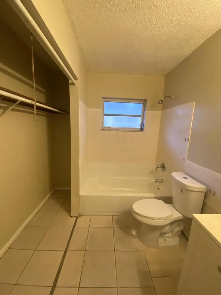 1405 NE 5th Terrace Fort Lauderdale FL 33304