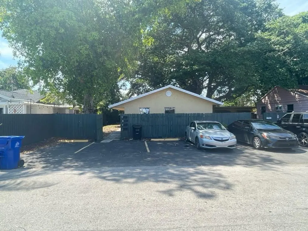 1405 NE 5th Terrace Fort Lauderdale FL 33304