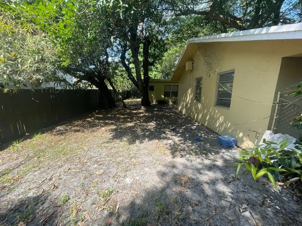 1405 NE 5th Terrace Fort Lauderdale FL 33304
