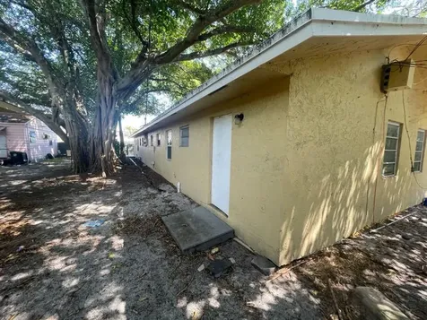 1405 NE 5th Terrace Fort Lauderdale FL 33304