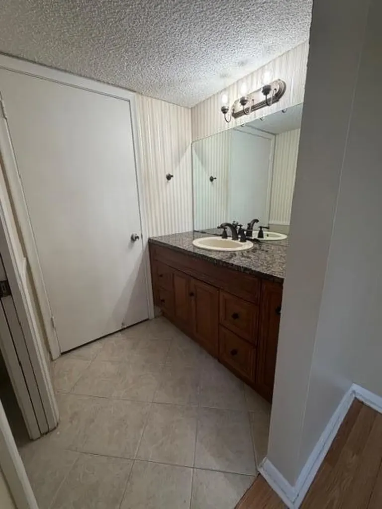 1750 N Congress Avenue West Palm Beach FL 33401