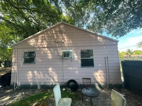 1409 NE 5th Terrace Fort Lauderdale FL 33304